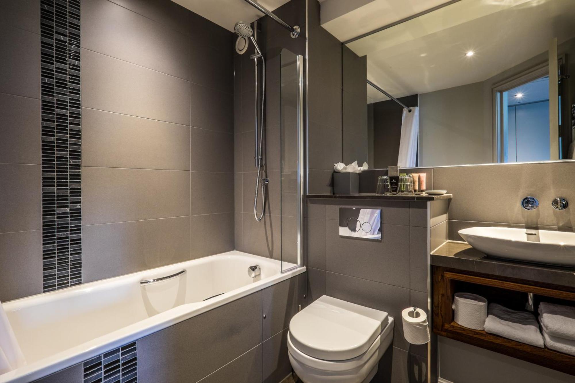 The Alexander Pope Hotel Туикнем Экстерьер фото